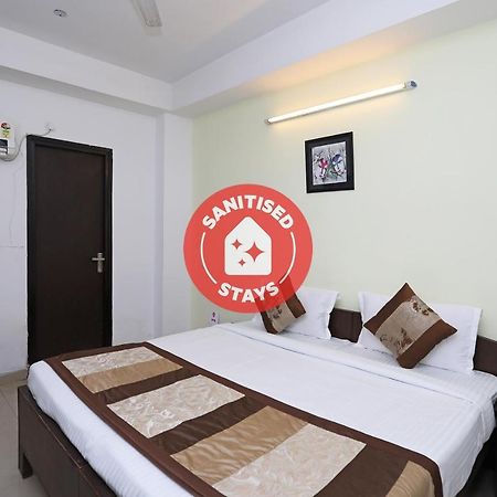 Oyo 11392 The Hotel Grand Hospitality Noida Luaran gambar