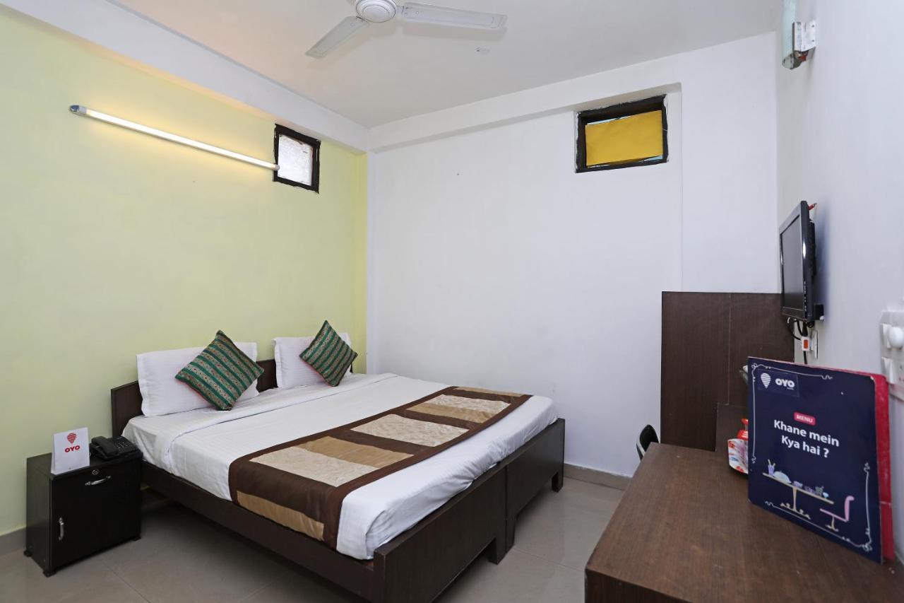 Oyo 11392 The Hotel Grand Hospitality Noida Luaran gambar